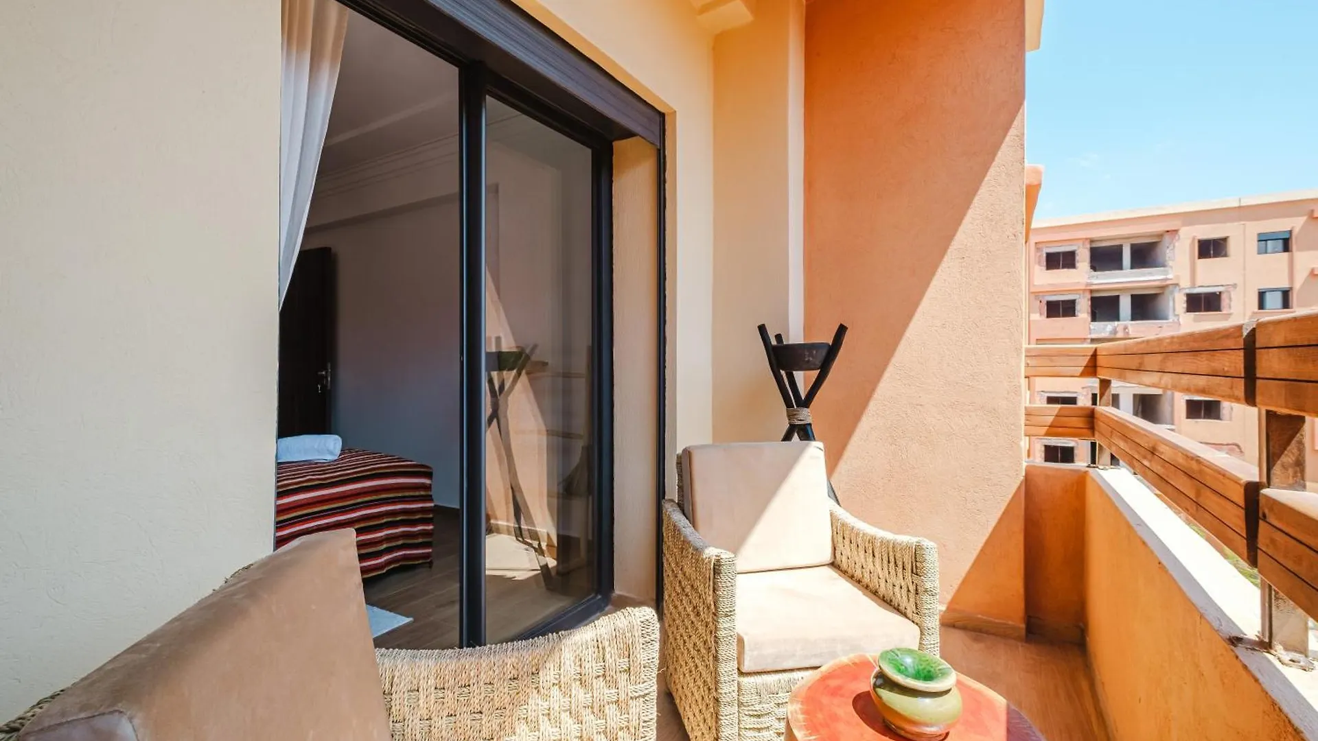 Charming Apartment Near M Avenue Pool, Parking Marrakesh