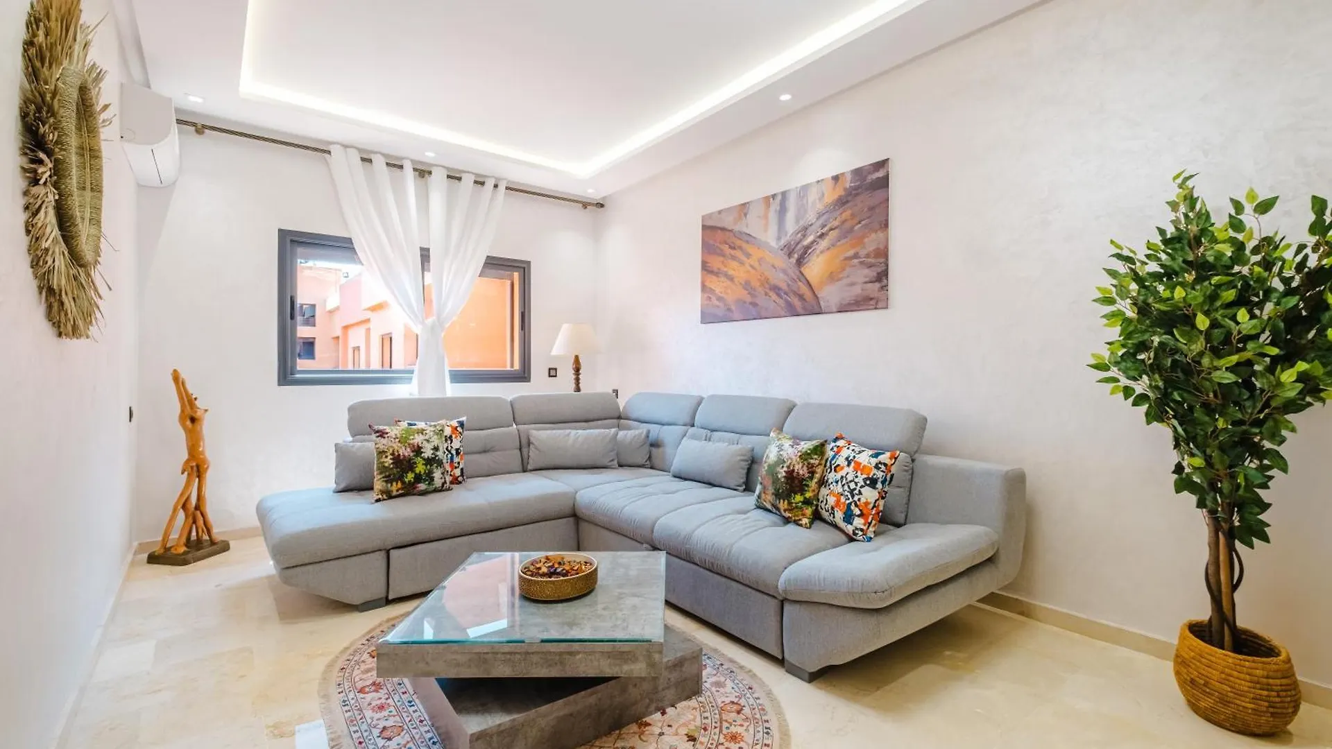 Charming Apartment Near M Avenue Pool, Parking Marrakesh