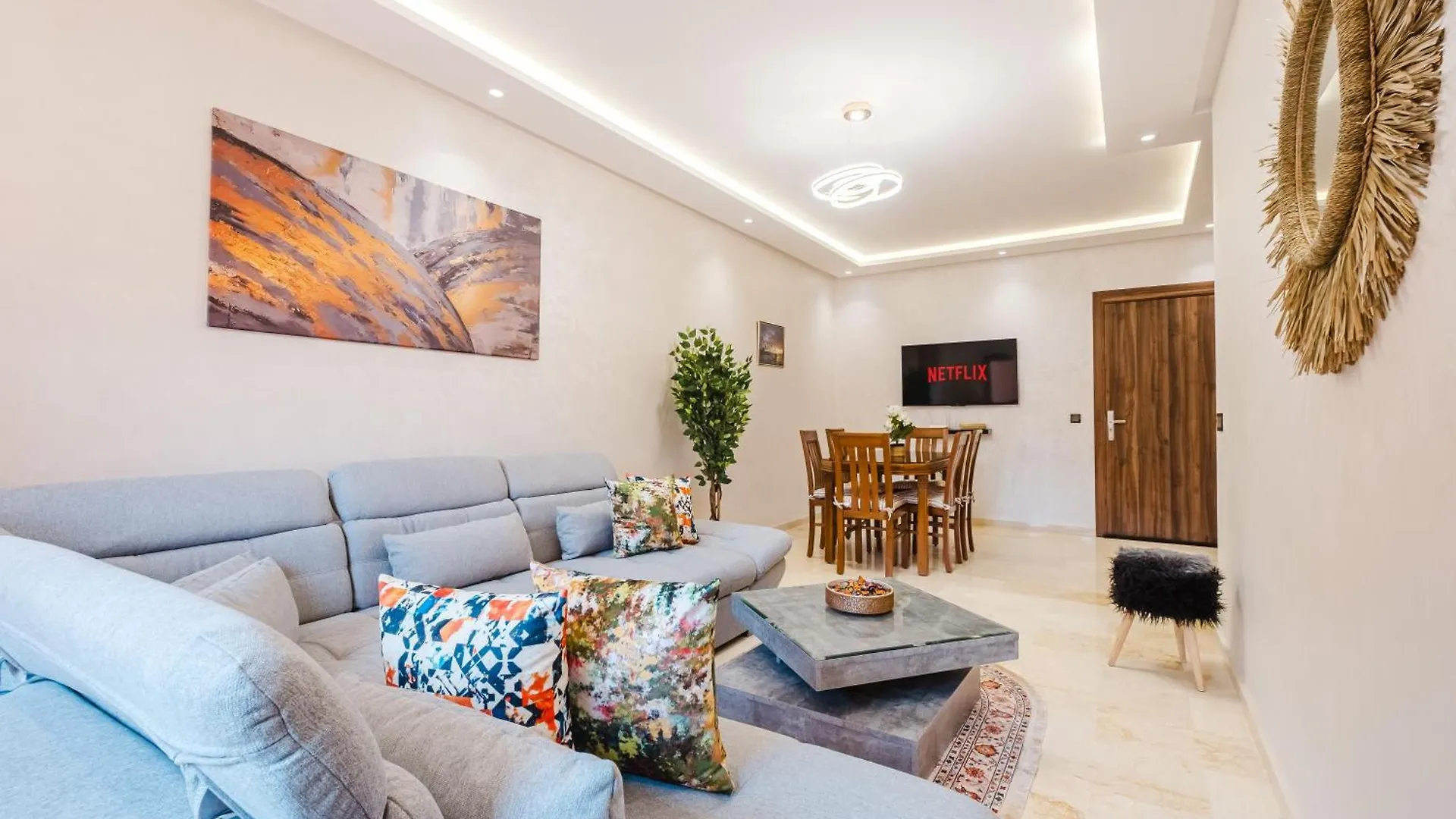 Charming Apartment Near M Avenue Pool, Parking Marrakesh